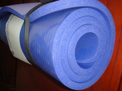 深圳市鑫正良塑膠制品 專(zhuān)業(yè)銷(xiāo)售橡膠塑料制品